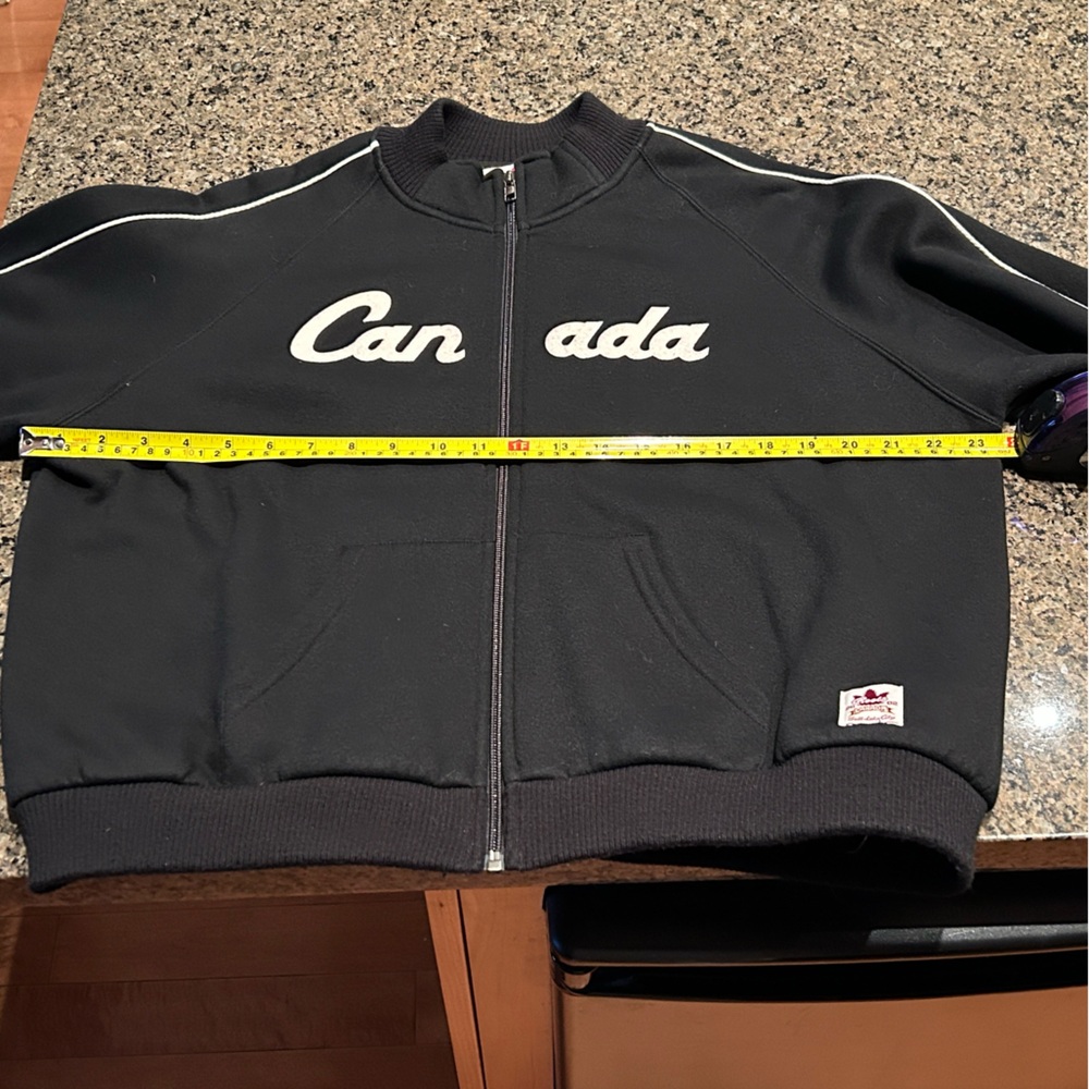 Roots Black Jacket with White and Burgundy Canada Crest - Picture 8 of 9
